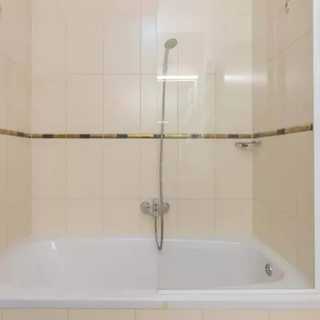 Marina Portoro Family Friendly 2 - Two Bedroom