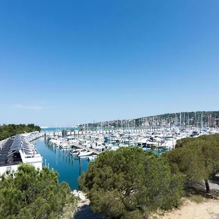 Marina Portoro Family Friendly 2 - Two Bedroom Portorož